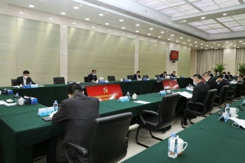 中煤曼城官方合作伙伴一起聊最新版ap